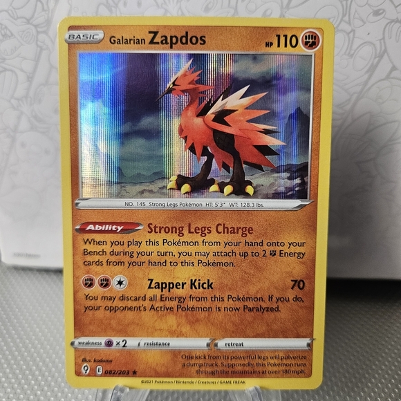 Galarian Zapdos 082/203 Pokemon TCG Holo Rare - Picture 1 of 2